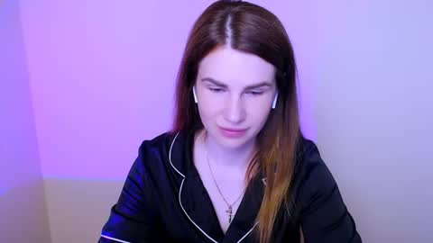 Mia online show from July 2026 10:10:02 AM