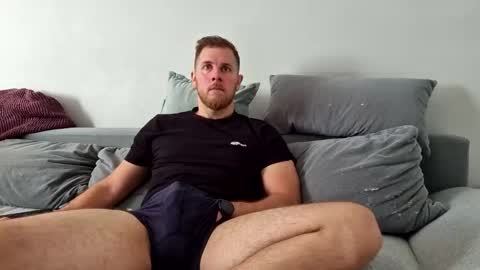 Snapshot of fikol123 chatting on September 2025 08:07:01 AM fiolkamil online show from September 2025 08:07:01 AM