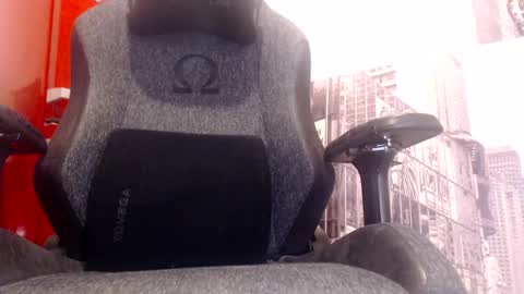 filouxx70 online show from April 2026 06:23:01 PM