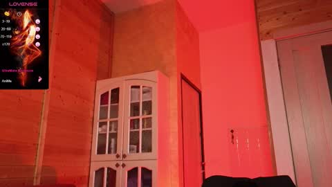 Lady online show from November 2025 06:19:02 AM