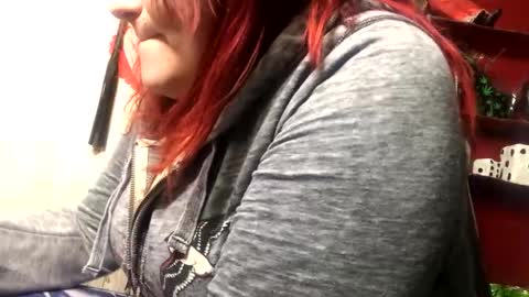 Snapshot of findommefoxi chatting on January 2025 02:38:02 AM findommefoxi online show from January 2025 02:38:02 AM