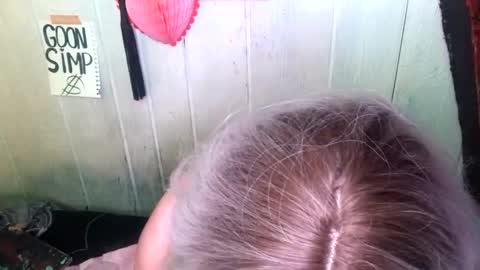 Snapshot of findommefoxi chatting on January 2025 01:43:02 AM findommefoxi online show from January 2025 01:43:02 AM