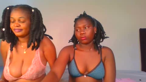 Snapshot of fine_melanie chatting on January 2025 01:29:01 AM melanie online show from January 2025 01:29:01 AM