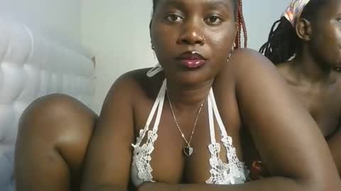 Snapshot of fine_melanie chatting on October 2025 12:15:01 PM melanie online show from October 2025 12:15:01 PM