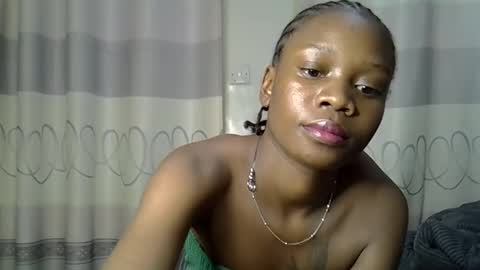Snapshot of fine_queen12 chatting on December 2024 01:28:01 PM fine_queen12 online show from December 2024 01:28:01 PM