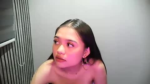 Snapshot of finekeona chatting on February 2026 05:14:01 PM KEONA online show from February 2026 05:14:01 PM