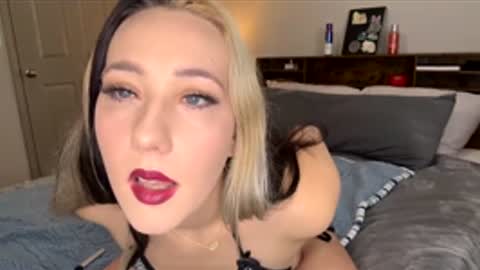 Snapshot of fineshytdaisy chatting on January 2026 06:55:02 PM fineshytdaisy online show from January 2026 06:55:02 PM