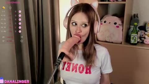 Hey. im DANA Free Lush and Domi control in pvt online show from November 2025 07:19:01 PM