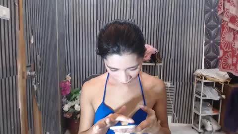fiona908995 online show from May 2026 12:10:02 PM
