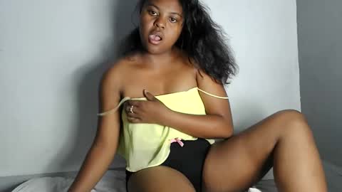 fiona_00 online show from May 2026 04:51:02 AM