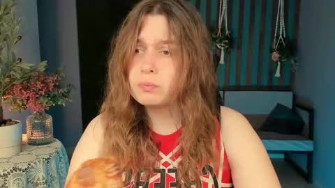 fiora online show from September 2025 05:23:01 AM