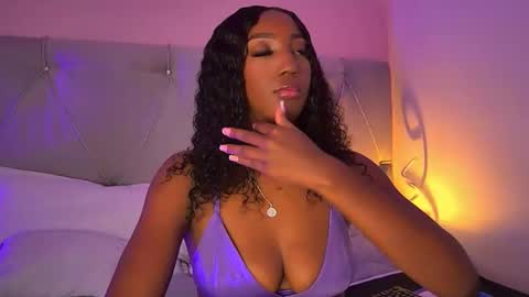 Snapshot of fiorelalenin chatting on January 2025 07:03:01 PM Fiorela Lenin online show from January 2025 07:03:01 PM