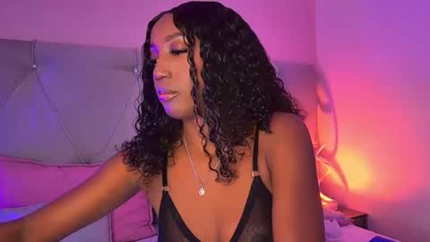 Snapshot of fiorelalenin chatting on January 2025 06:59:02 PM Fiorela Lenin online show from January 2025 06:59:02 PM