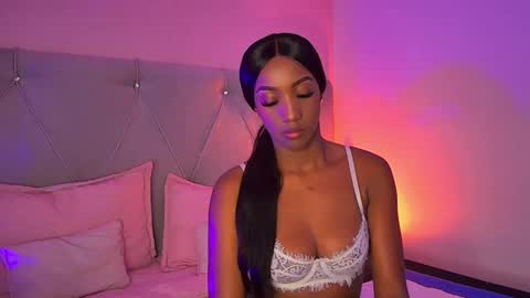 Snapshot of fiorelalenin chatting on January 2025 07:04:01 PM Fiorela Lenin online show from January 2025 07:04:01 PM