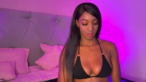 Snapshot of fiorelalenin chatting on January 2025 07:22:01 PM Fiorela Lenin online show from January 2025 07:22:01 PM