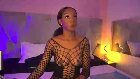 Snapshot of fiorelalenin chatting on September 2025 04:18:02 PM Fiorela Lenin online show from September 2025 04:18:02 PM