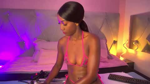 Snapshot of fiorelalenin chatting on October 2025 06:26:01 PM Fiorela Lenin online show from October 2025 06:26:01 PM