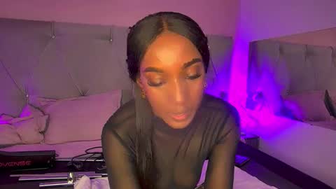 Snapshot of fiorelalenin chatting on May 2026 04:44:02 PM Fiorela Lenin online show from May 2026 04:44:02 PM