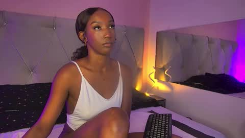Fiorela Lenin  online show from June 2026 06:57:02 PM