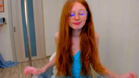 Snapshot of fire_luna chatting on October 2025 06:00:01 AM fire_luna online show from October 2025 06:00:01 AM