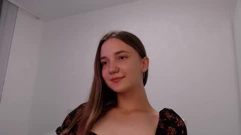 fireflies_fly_ online show from September 2025 06:51:01 PM