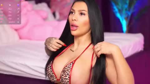 Snapshot of firesbomb777 chatting on March 2025 05:53:02 AM Fires Bomb 777 online show from March 2025 05:53:02 AM