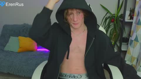 Snapshot of fixsicki chatting on January 2025 03:15:01 AM Eren. online show from January 2025 03:15:01 AM