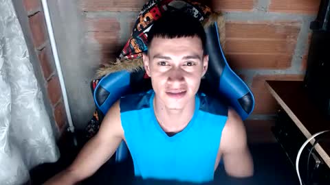 Snapshot of flacolatind chatting on December 2024 02:56:01 AM FLACO online show from December 2024 02:56:01 AM