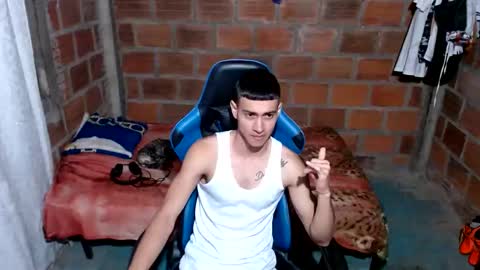 Snapshot of flacolatind chatting on February 2025 03:46:01 PM FLACO online show from February 2025 03:46:01 PM
