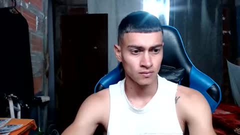 Snapshot of flacolatind chatting on November 2025 02:14:01 AM FLACO online show from November 2025 02:14:01 AM