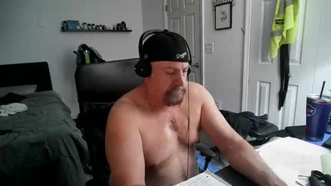 Florida guy online show from February 2025 04:48:01 AM