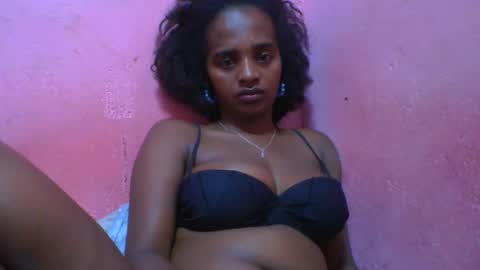 flania2502 online show from December 2024 06:41:02 PM