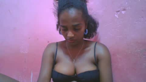 flania2502 online show from December 2024 01:22:01 PM