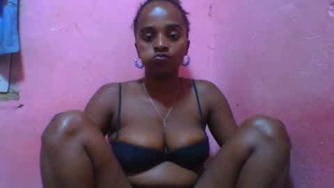 flania2502 online show from December 2024 04:26:01 PM