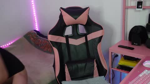 Snapshot of flaream_angel chatting on December 2024 12:19:02 AM Alexa online show from December 2024 12:19:02 AM