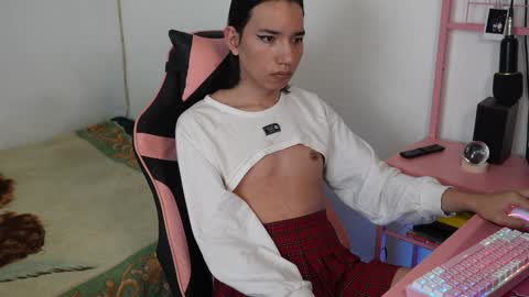 Snapshot of flaream_angel chatting on January 2025 01:37:02 PM Alexa online show from January 2025 01:37:02 PM