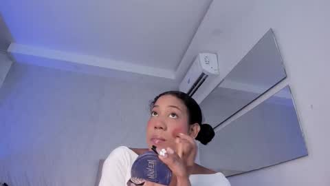 Snapshot of flavia_cruz chatting on January 2026 06:53:01 PM Flavia online show from January 2026 06:53:01 PM