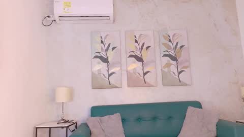 Snapshot of flavia_cruz chatting on February 2026 07:42:02 PM Flavia online show from February 2026 07:42:02 PM