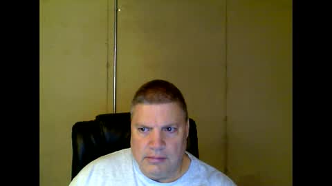 Snapshot of fletch32 chatting on February 2025 10:43:01 PM jd online show from February 2025 10:43:01 PM