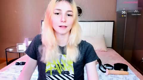 FlexiMona online show from October 2025 08:28:01 AM