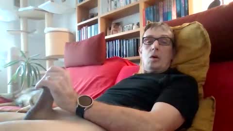 Snapshot of flinx71 chatting on October 2025 07:31:01 AM Ralf online show from October 2025 07:31:01 AM