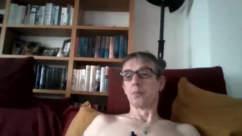 Snapshot of flinx71 chatting on April 2026 05:24:01 AM Ralf online show from April 2026 05:24:01 AM