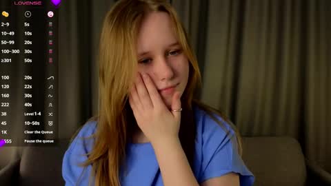 Doloras online show from March 2026 08:23:01 PM