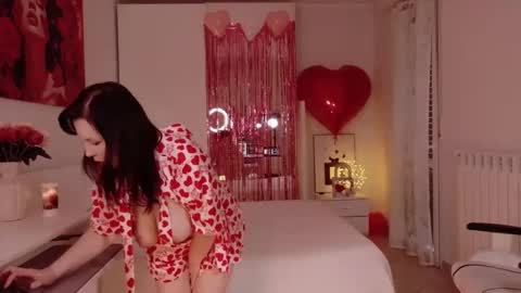 Snapshot of flirtyfoxxx chatting on February 2026 09:05:01 AM Lana Dina online show from February 2026 09:05:01 AM