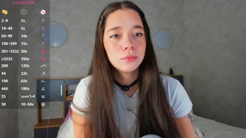 Emely  online show from June 2026 04:37:02 AM