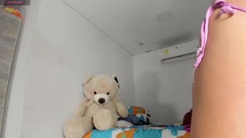    online show from November 2025 04:33:02 AM