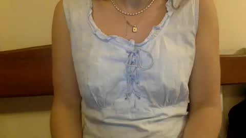 Snapshot of floraexploration chatting on April 2026 09:19:01 PM floraexploration online show from April 2026 09:19:01 PM