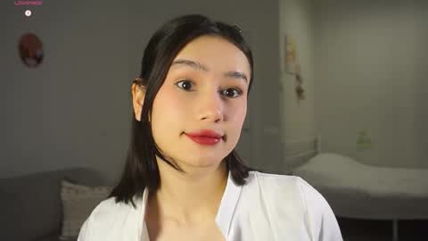 Viola online show from November 2025 04:29:02 AM