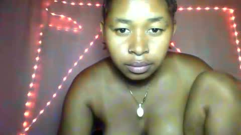 florencia011 online show from October 2025 06:54:01 PM