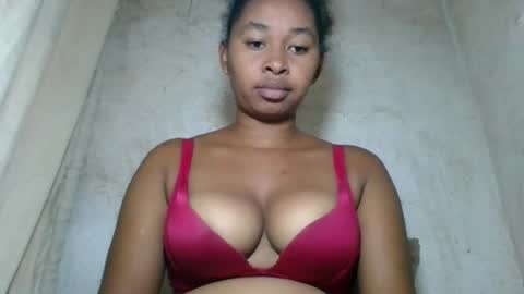 florencia011 online show from July 2026 12:19:02 PM